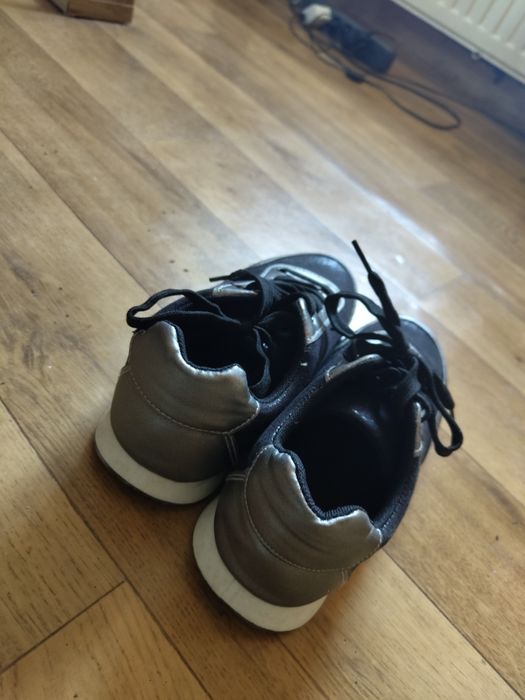 Sprzedam buty damskie