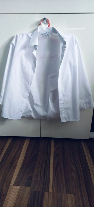 Ładna dziecięca koszula elegancka na guziki długi rękaw r 110
