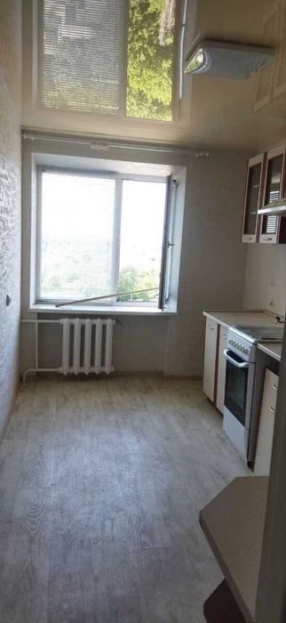 Продам 3-комнатную квартиру Центр