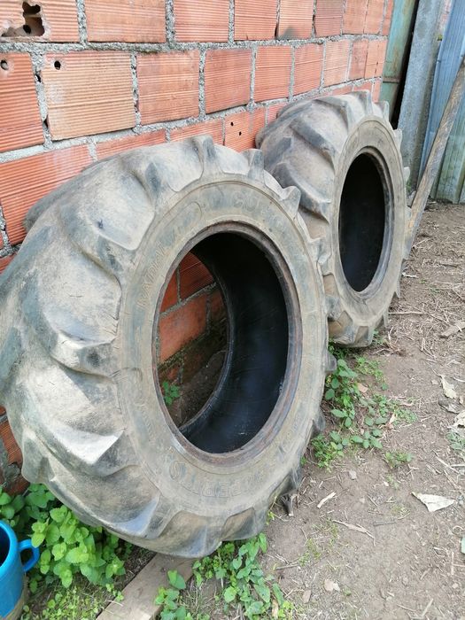 Pneus trator jante 24