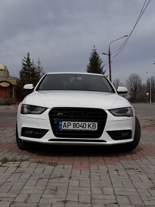 Audi А4  B8 рестайлінг