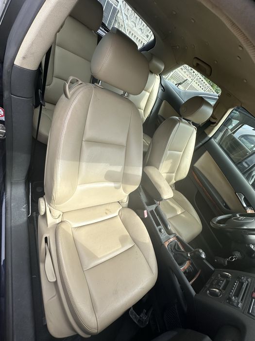 Komplet Siedzenia Skóry Jasne Boczki Audi A3 8P 3 D