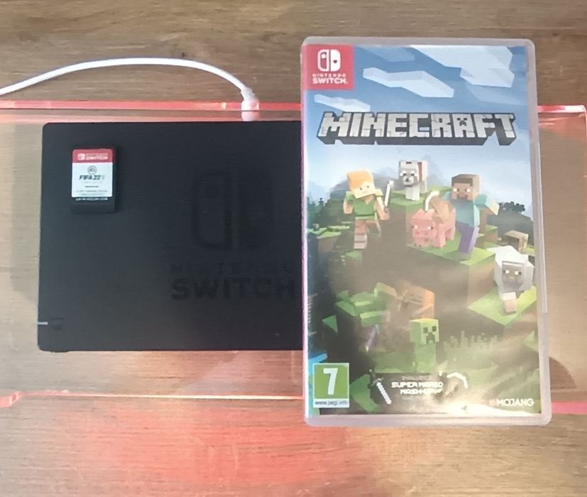 Konsola Nintendo Switch KOMPLET  + Minecraft + FIFA