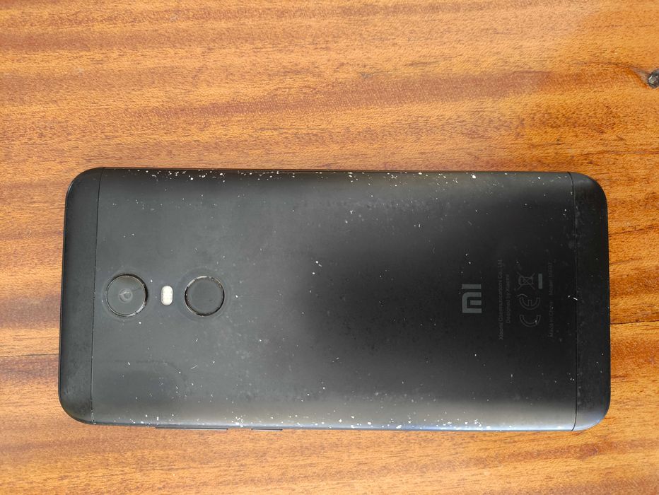 Телофон Redmi 5 plus