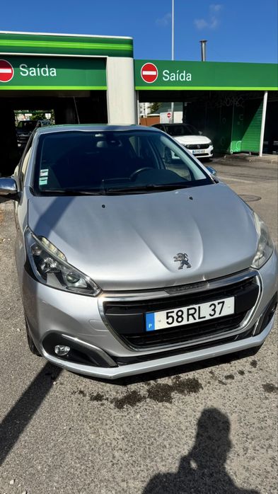 Peugeot 208 1.6 HDi Allure Diesel 2016 — photo 3