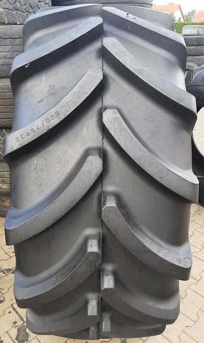 Opona używana rolnicza 620/75R30 FIRESTONE 3200zł W4065