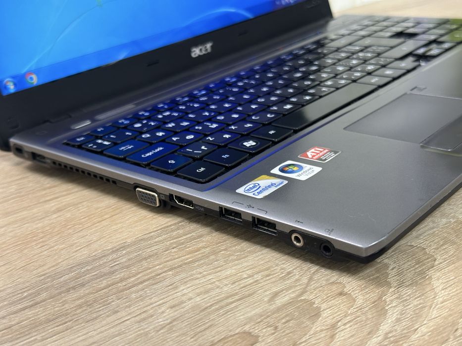 Acer Aspire 5810TG Intel Core 2 Solo SU3500 / RAM 4GB / HDD 500 GB