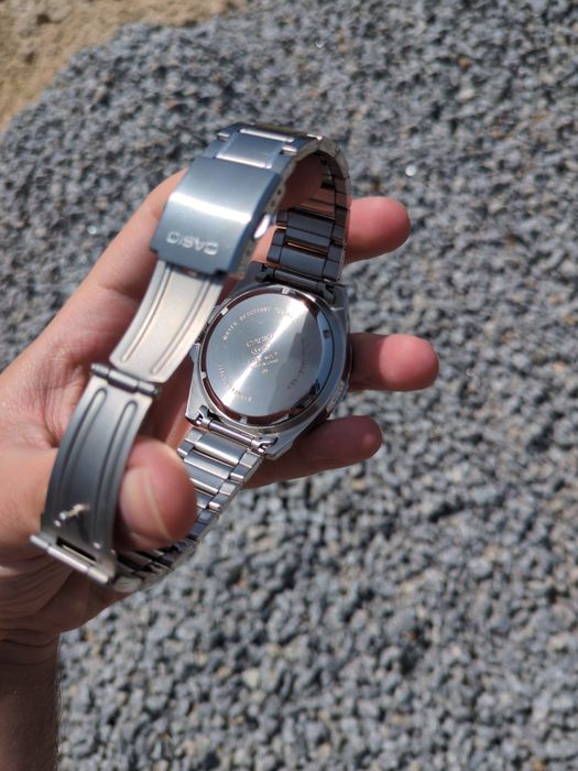Vendo Ou troco relogios q ja n uso g shock e casio novo