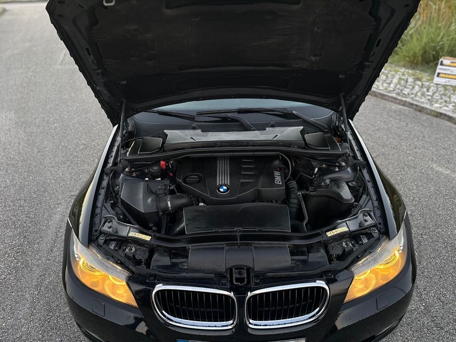 BMW 320d E91 LCI Full Spec