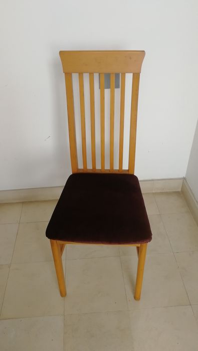Cadeira em bom estado