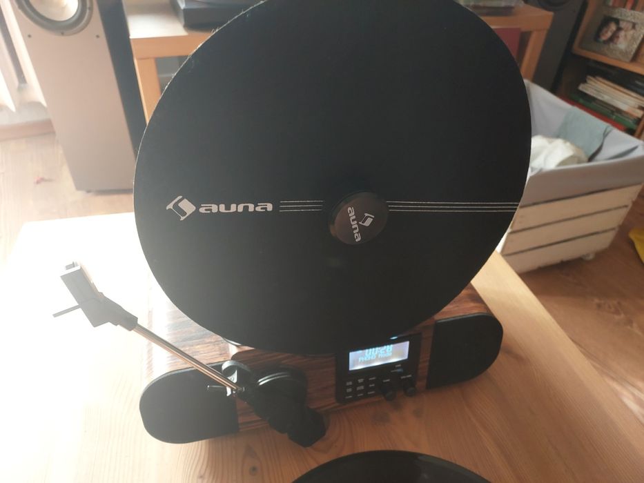 Gramofon Auna  Verticalo SE DAB  retro +USB- stojący