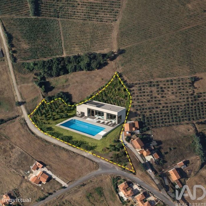Terreno em Vilar