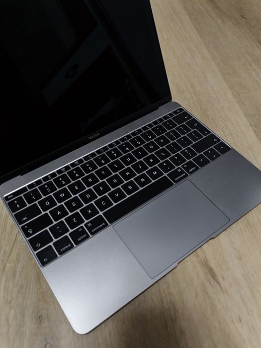 MacBook 12" Retina Early 2016 | Core m7 | 8 GB RAM | nowa bateria