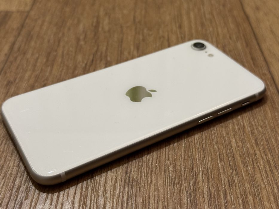 iPhone SE 2 / 64gb