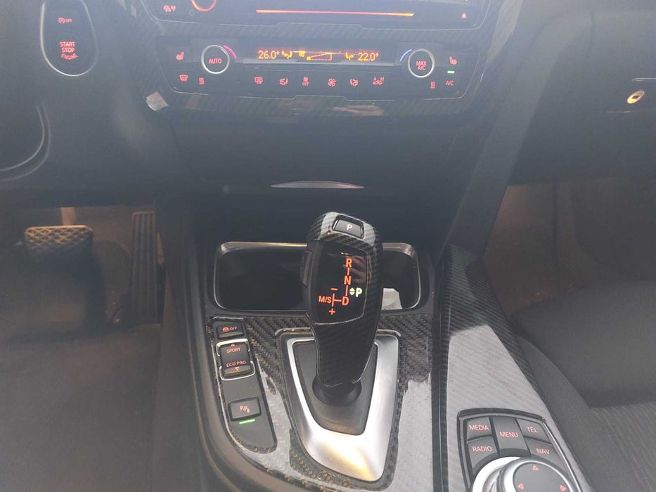bmw 318D DE 2015