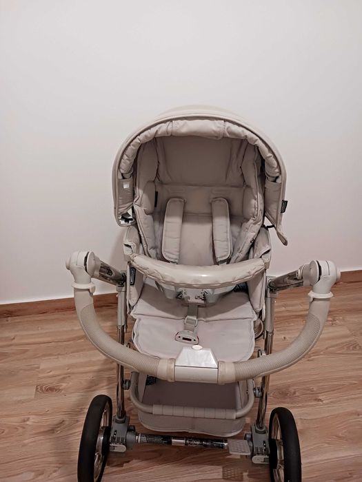 Carrinho de Passeio + Alcofa + Ovinho + 2 Bases para colocar o Ovinho com e sem isofix