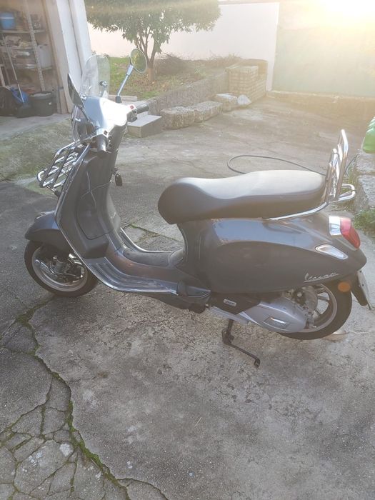 Vespa Primavera Touring
