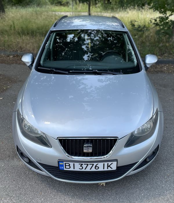 Seat ibiza 2011 рік