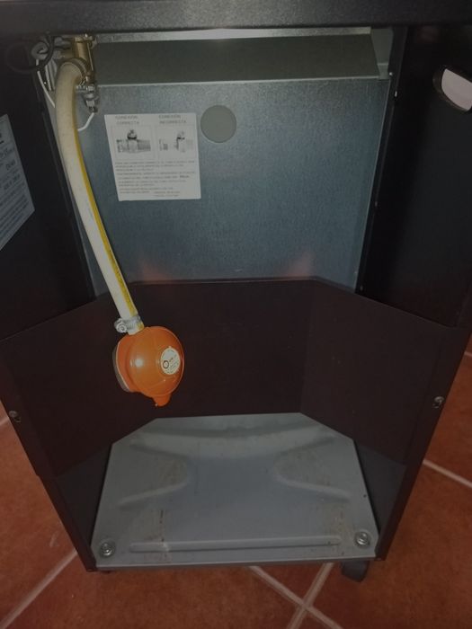 Aquecedor a gás.