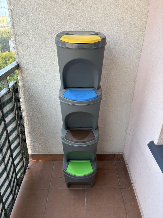 zestaw koszy do segregacji odpadów Sortibox 4x25L firmy Prosperplast.