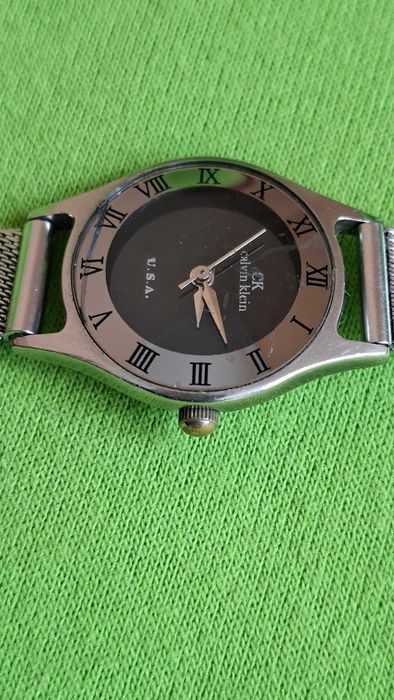 наручний годинник бренду Calvin Klein