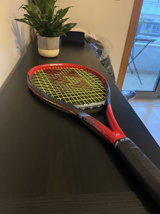 Yonex Vcore 100
