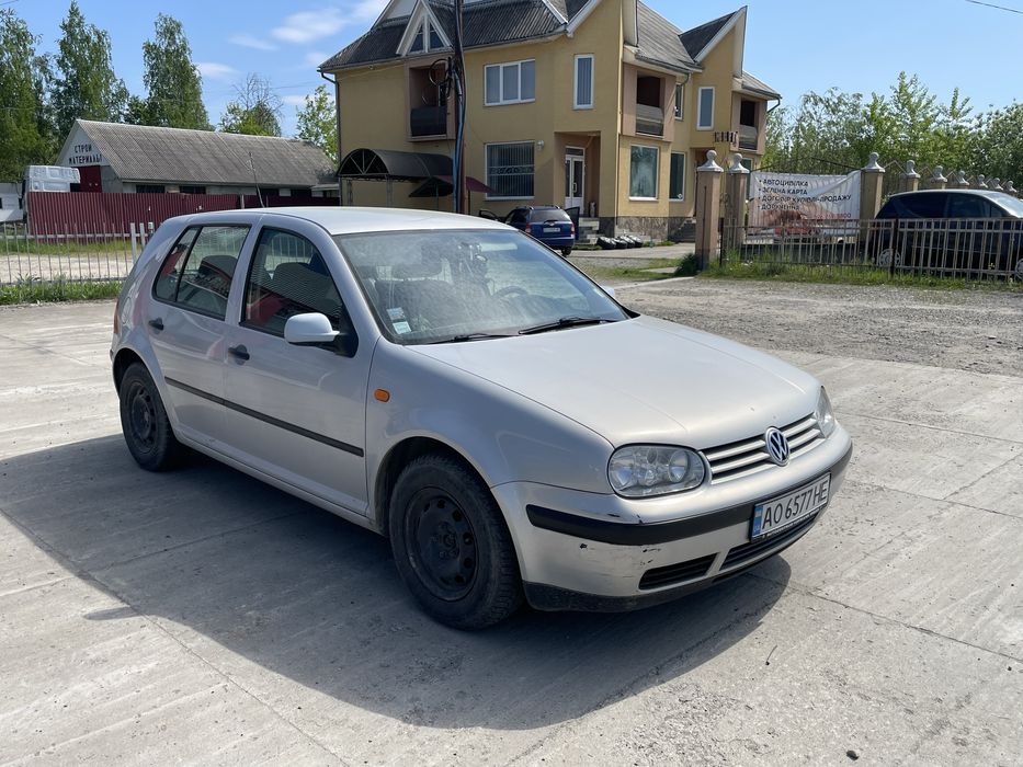 Volkswagen Golf-4