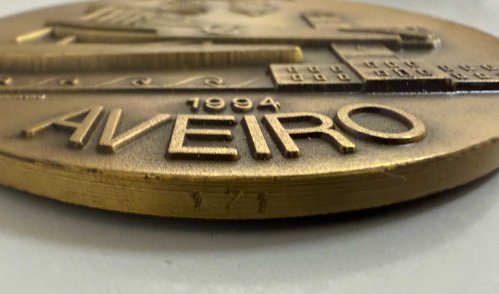 Lindíssima medalha de bronze alusiva à Aviação Naval Portuguesa (1918-1952)