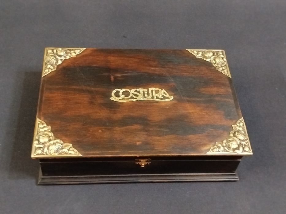 Caixa de Costura