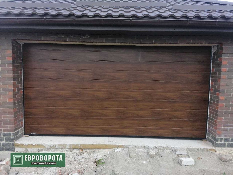 Гаражные секционные ворота Алютех Цена 500 Евро Распродажа склада!