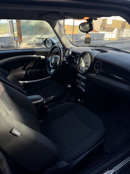 Mini cooper 1600d520255698297825282