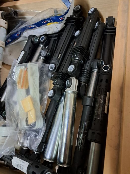 Ремонт пральних стиральных посудомийних машин холодильников баков та і