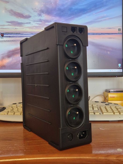 UPS Eaton Ellipse ECO 500 VA | excelente estado | com caixa