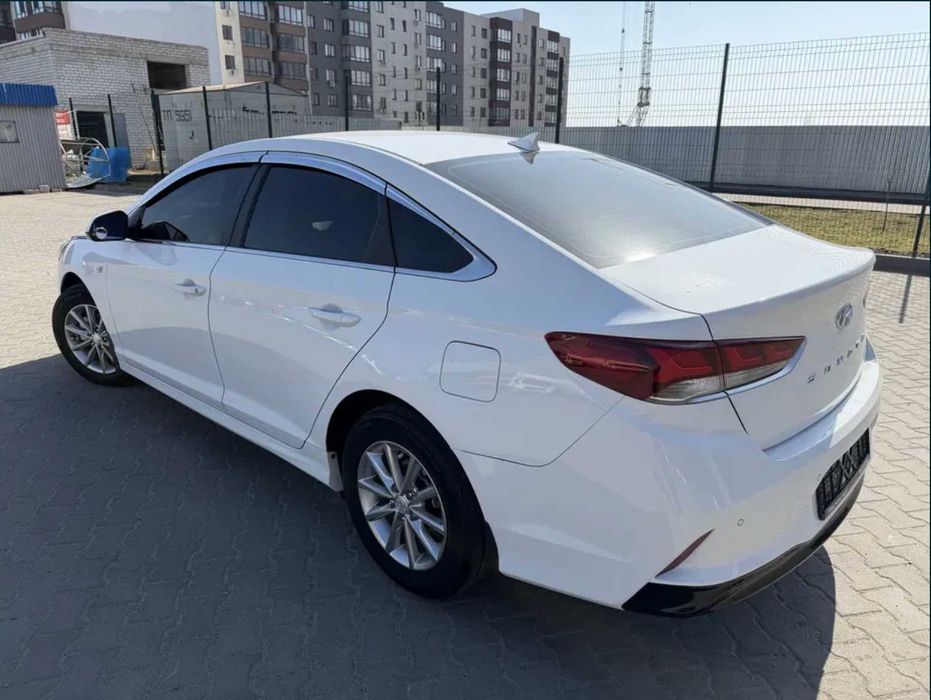 авто в аренду, аренда авто, оренда авто, Hyundai Sonata K5 LEAF Prius