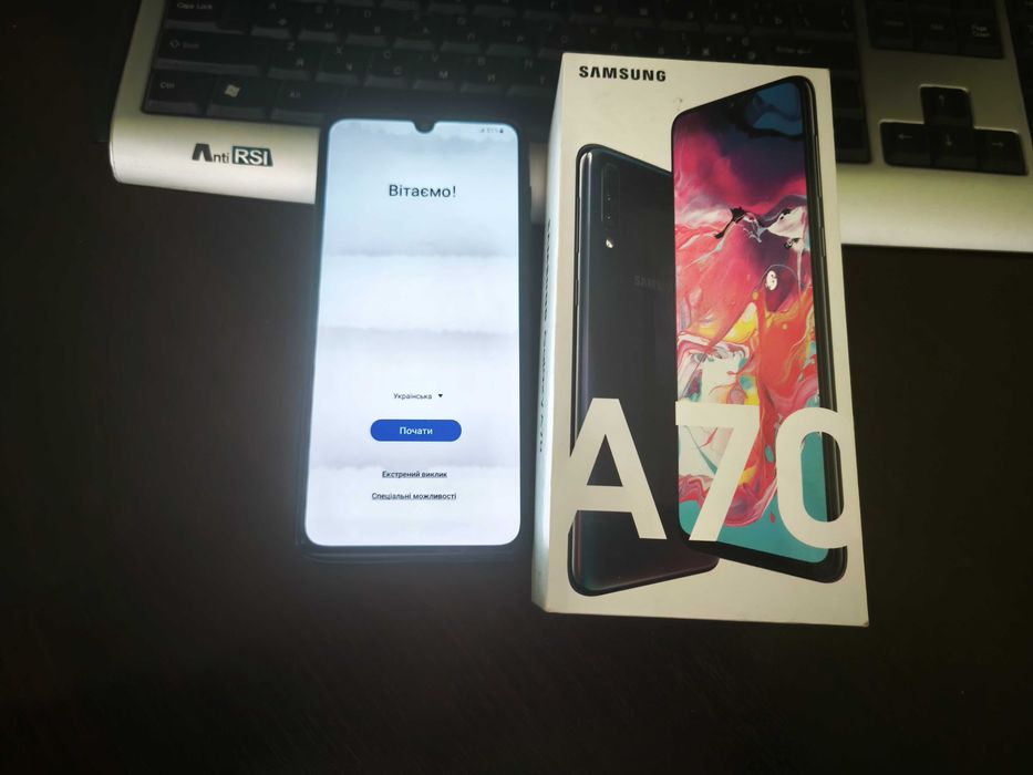Samsung  A70,  6на 128