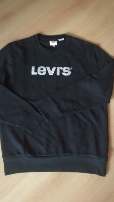 Czarna bluza Levis