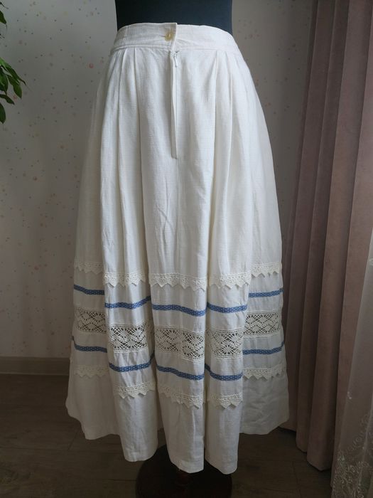 Юбка с кружевом М