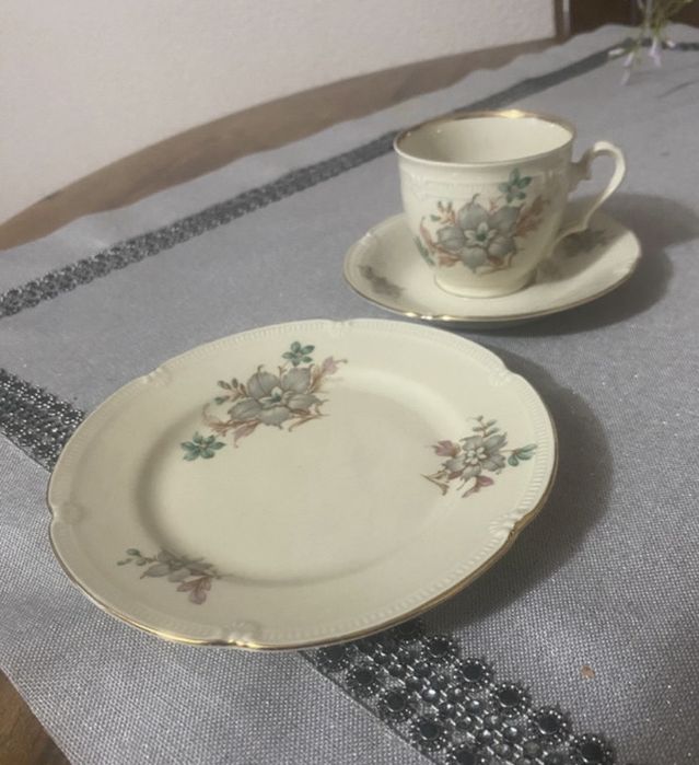 Serwis kawowy na 8 osob porcelanowy Bavaria