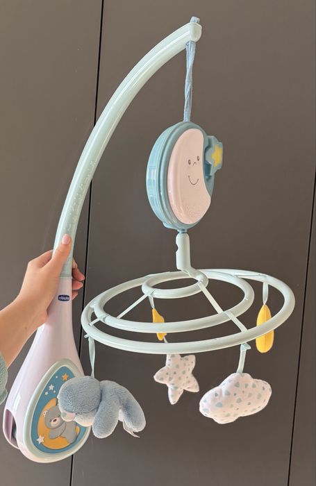 Мобіль в гарному стані Chicco