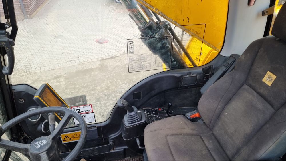 Перегружатель JCB JS 20 MH ,2021
