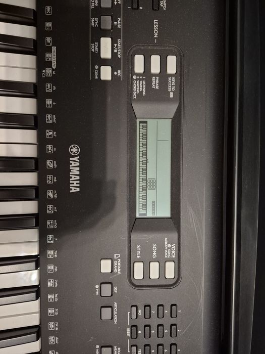 Keyboard Yamaha PRS - E373
