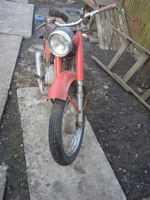 Продам мінск під реставрацію. З документами.