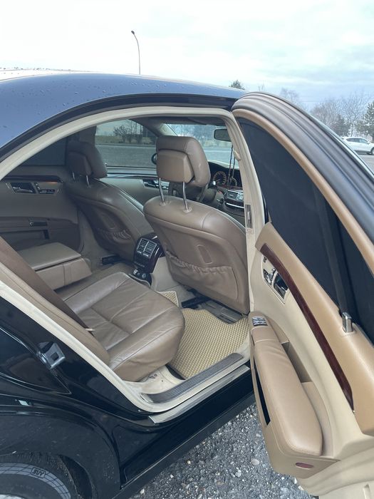 Продаж Mercedes Benz w221 s550 4matic