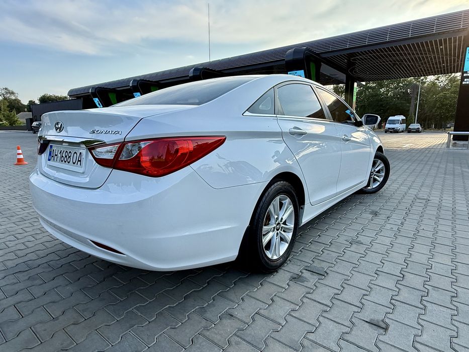 Продам новую Hyundai Sonata