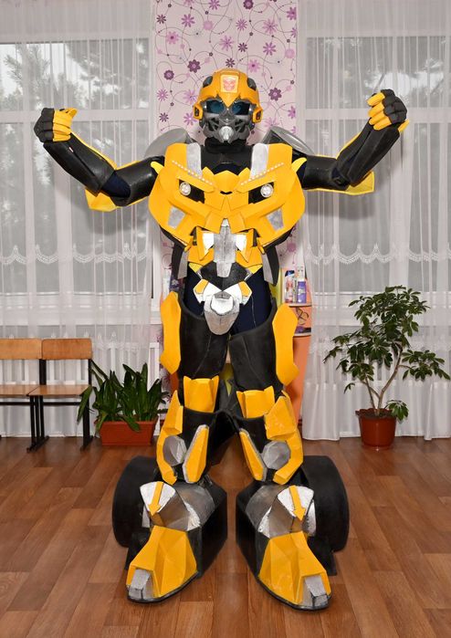 Робот Бамбілбі. Світиться.