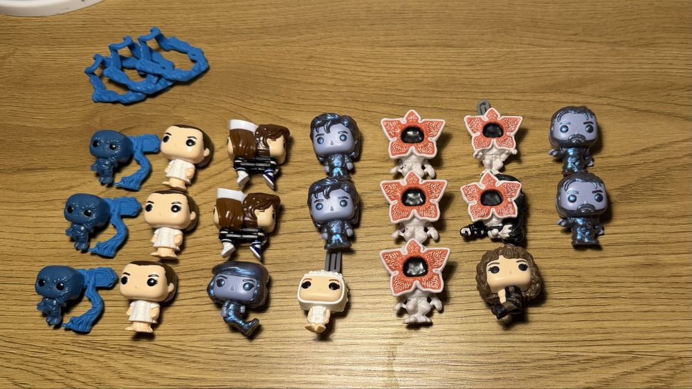 Іграшки/фігурки Kinder Joy Stranger Things