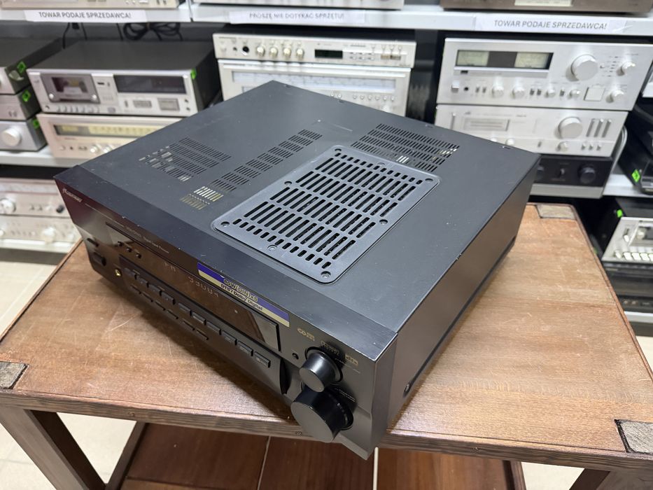 Amplituner Pioneer VSX-D510 Audio Room