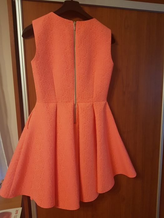 Sukienka wieczorowa pomarańczowa r. 40