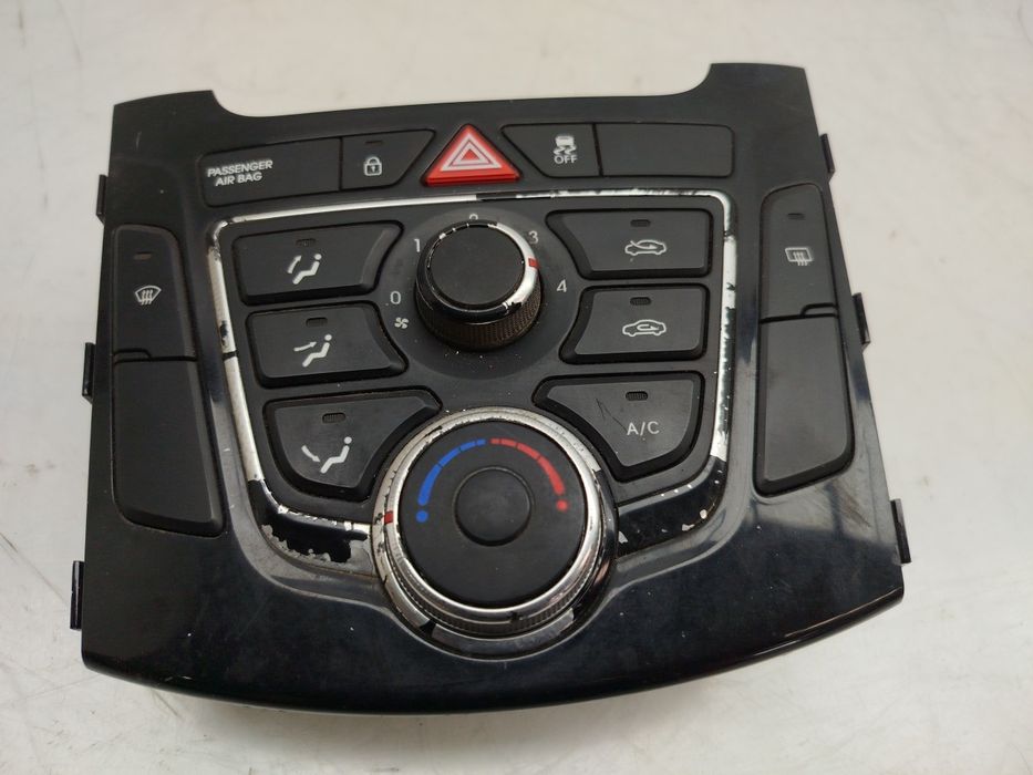 Botão / interruptor do AC HYUNDAI i30 (GD)