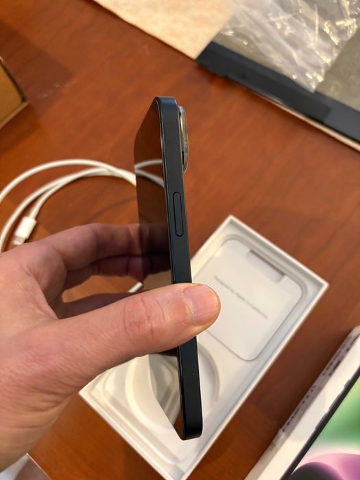 Iphone 14 128gb black + Apple Watch series 6 44 mm + Airpods Pro + carregador magsafe